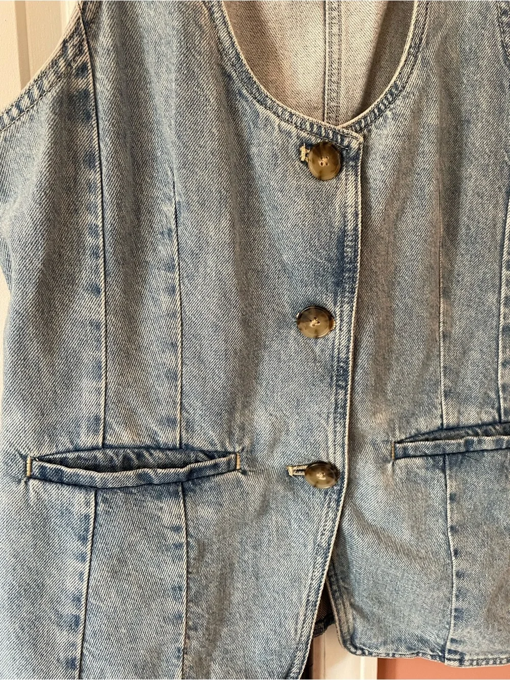 Madewell Light Blue Washed Denim Button Vest - Picture 2 of 6